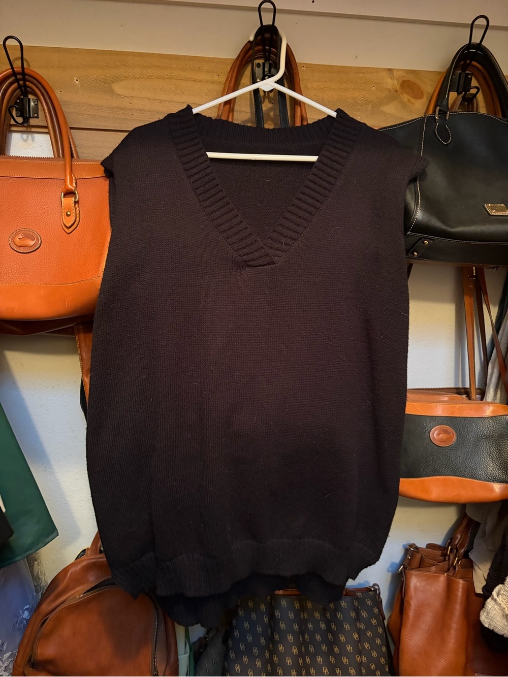 Women’s V-Neck Knit Sweater Vest - Black